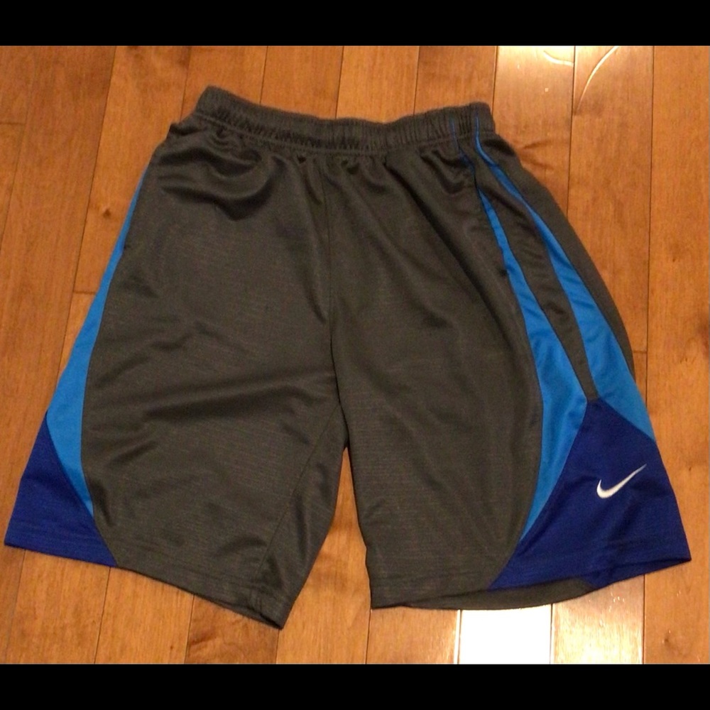 Boys Nike drawstring shorts